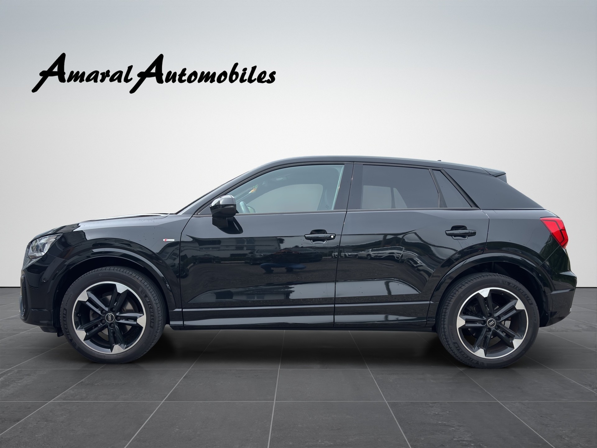 AUDI Q2 35 TFSI S line S-tronic-image-3