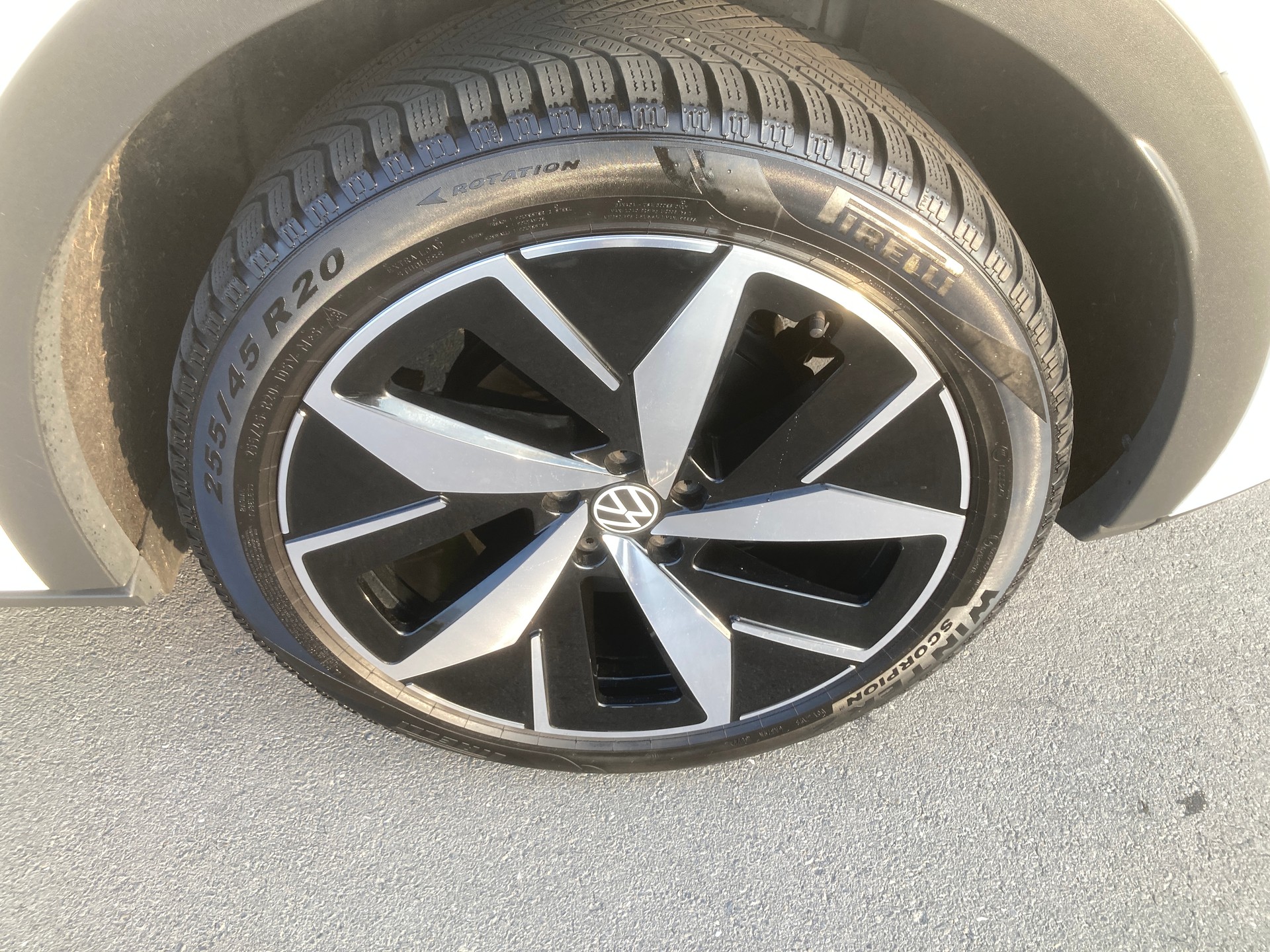 VW ID.4 GTX 77 kWh 4Motion mit Panorama Dach-image-6