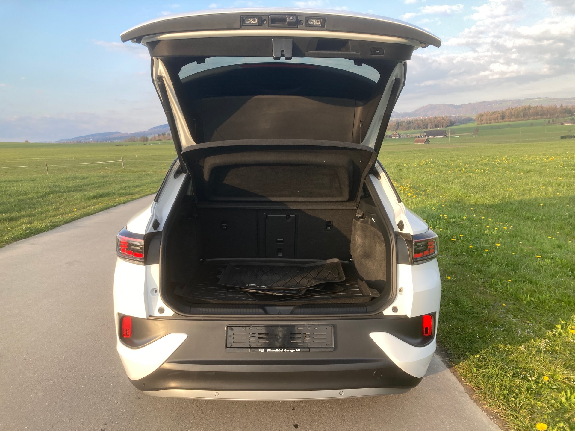 VW ID.4 GTX 77 kWh 4Motion mit Panorama Dach-image-5