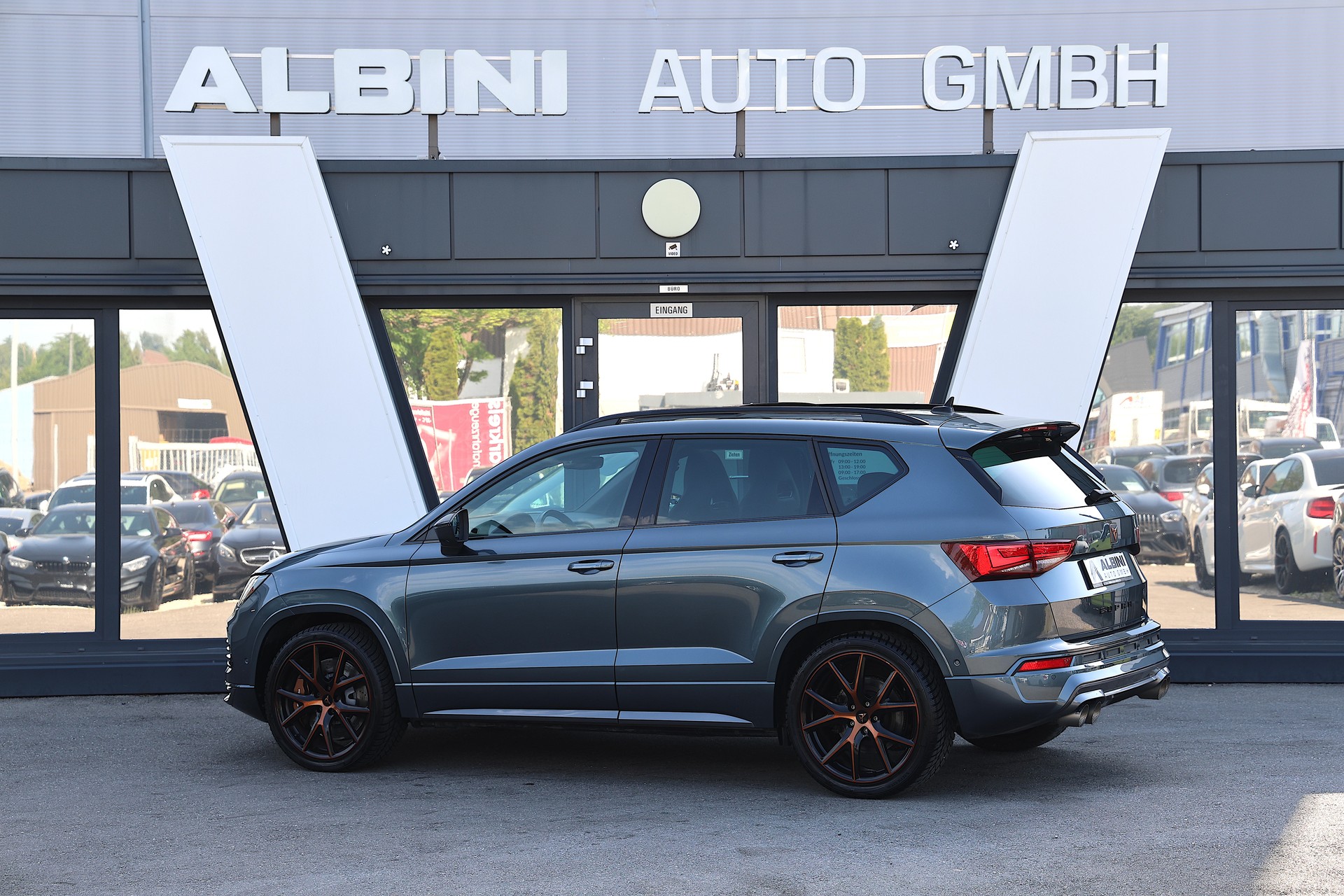 CUPRA Ateca 2.0TSI 4Drive DSG **Akrapovic**-image-4