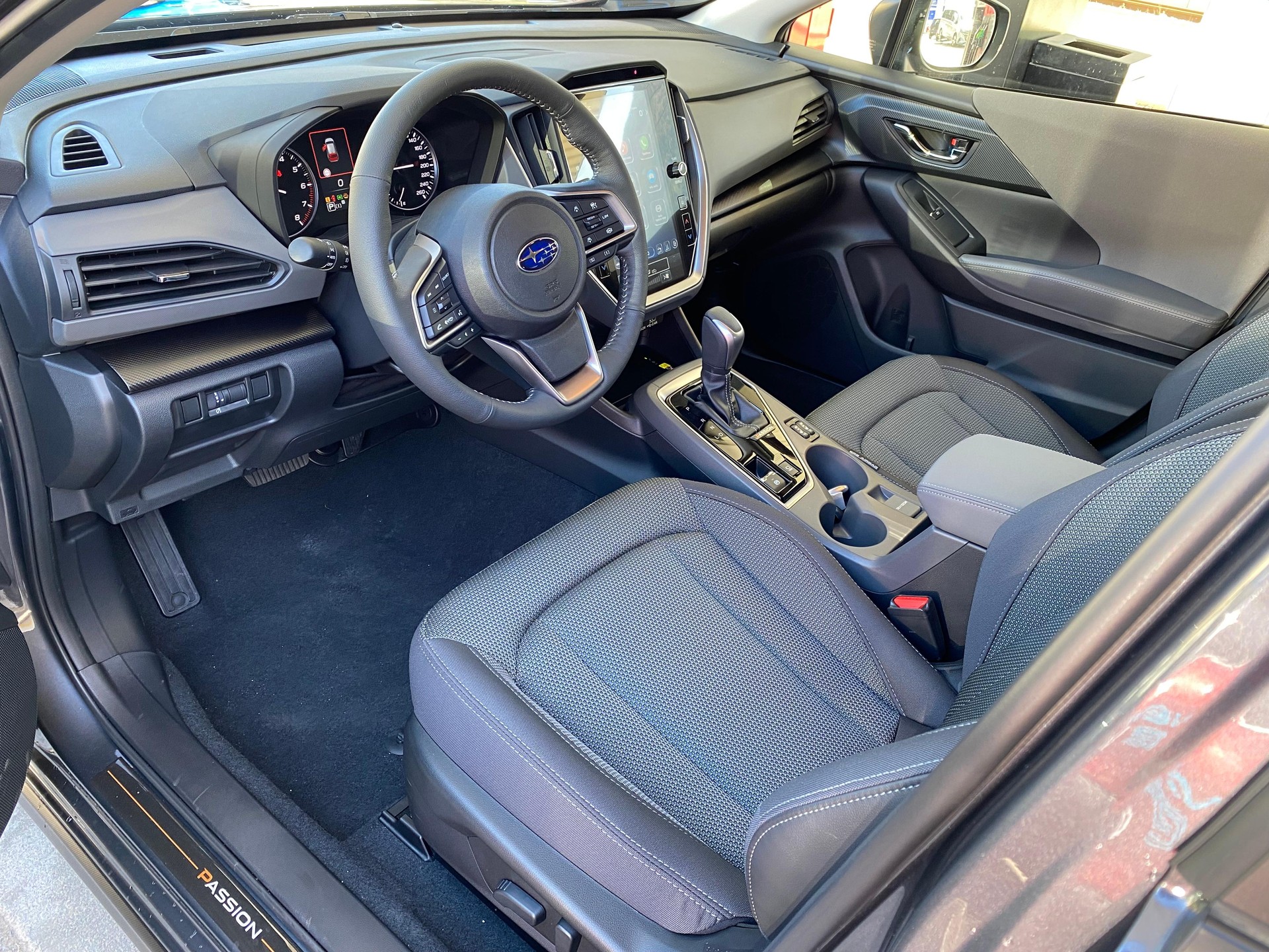 SUBARU Crosstrek 2.0i e-Boxer Passion-image-9