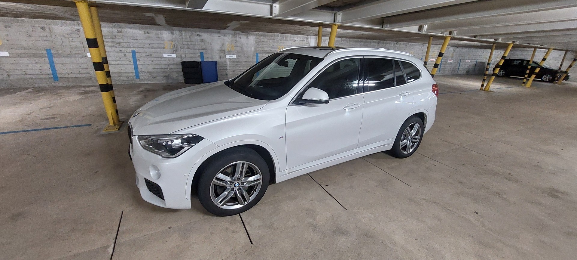BMW 25d xDrive-image-0