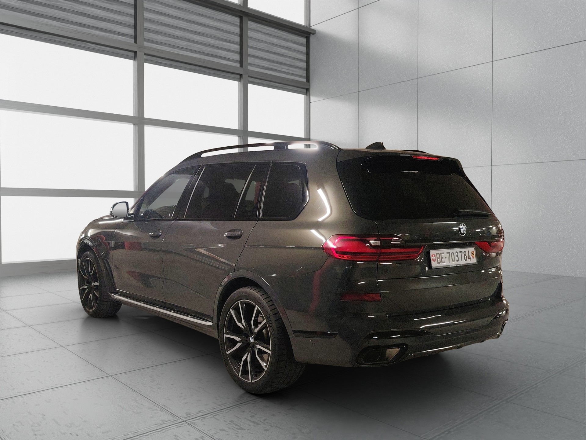 BMW X7 xDrive 48V 40d Steptronic-image-6