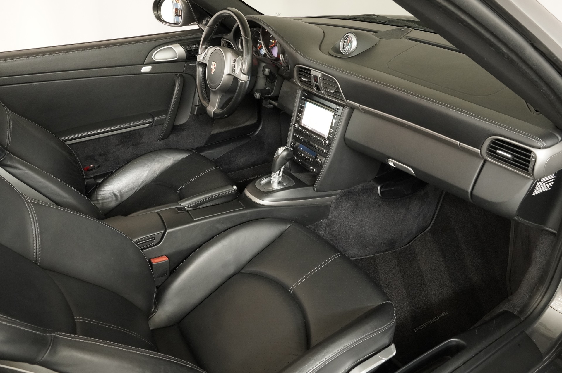 PORSCHE 911 Cabrio Carrera PDK-image-11