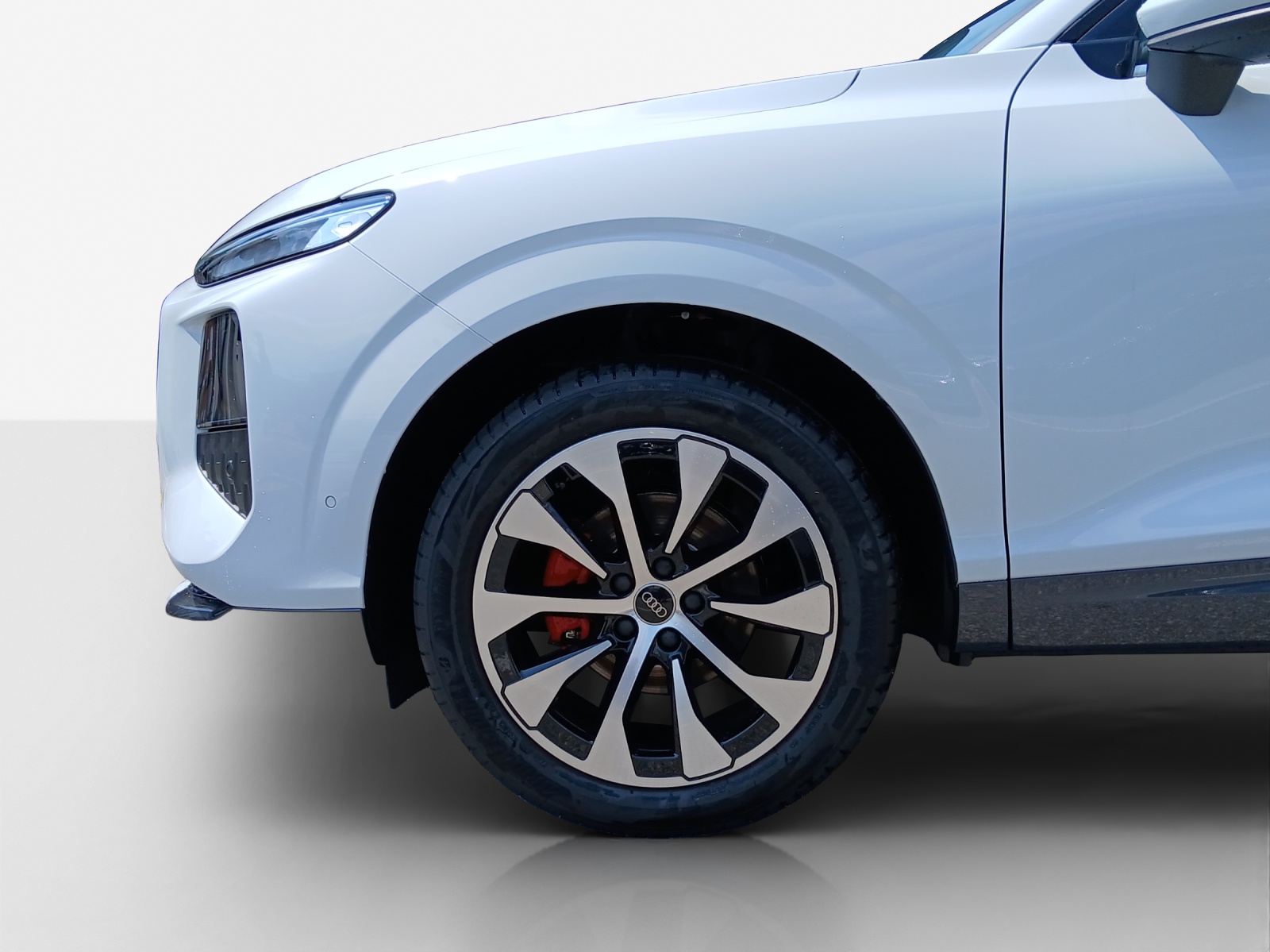 AUDI Q3 SUV 110 kW TFSI S tronic-image-13