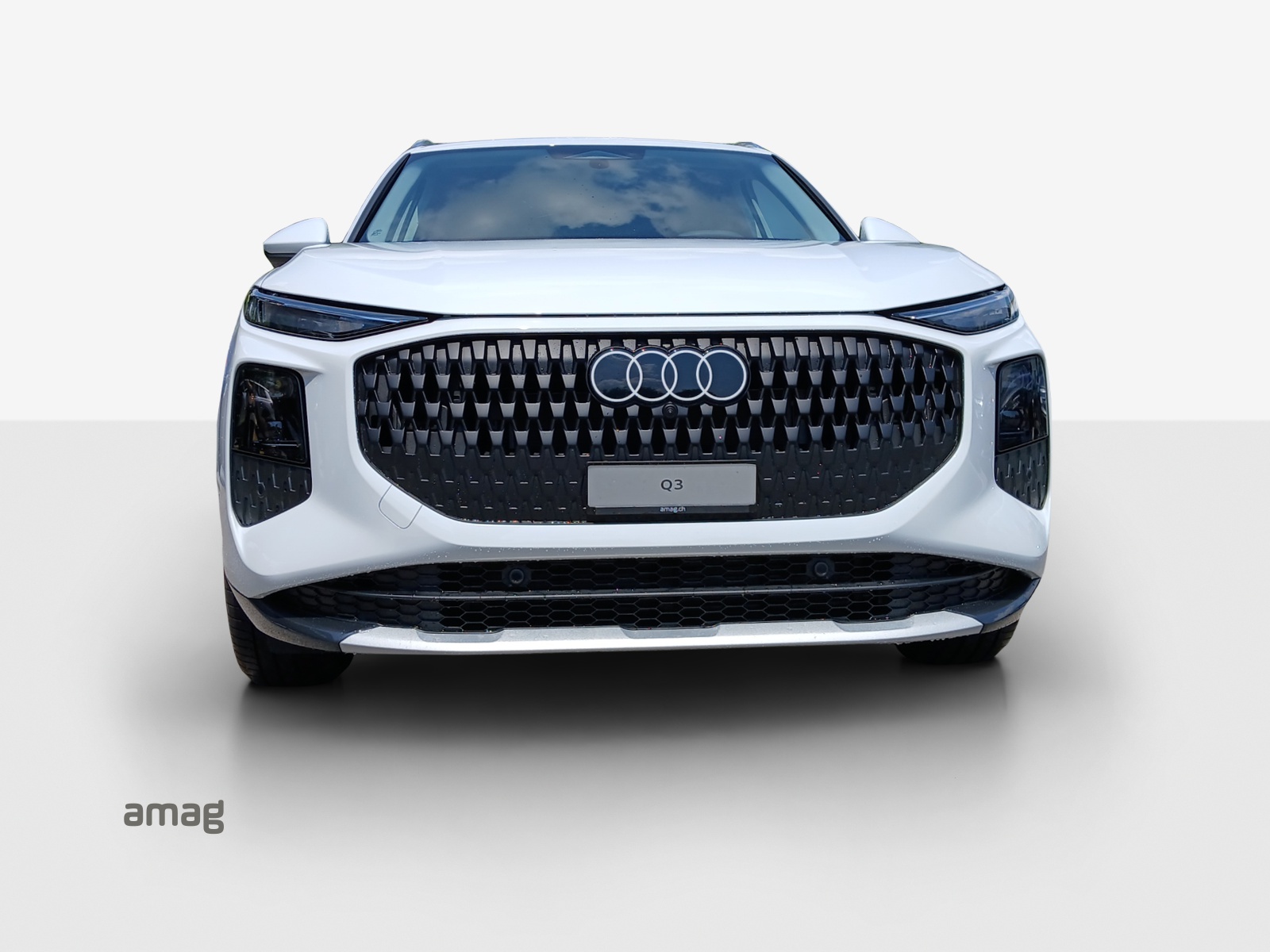 AUDI Q3 SUV 110 kW TFSI S tronic-image-6