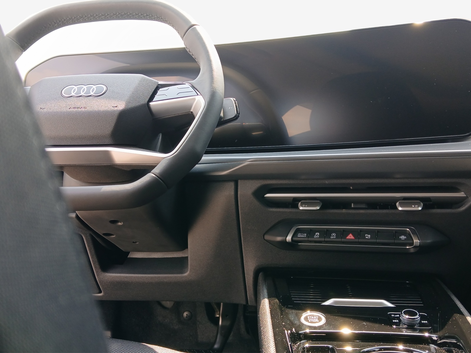 AUDI Q3 SUV 110 kW TFSI S tronic-image-8