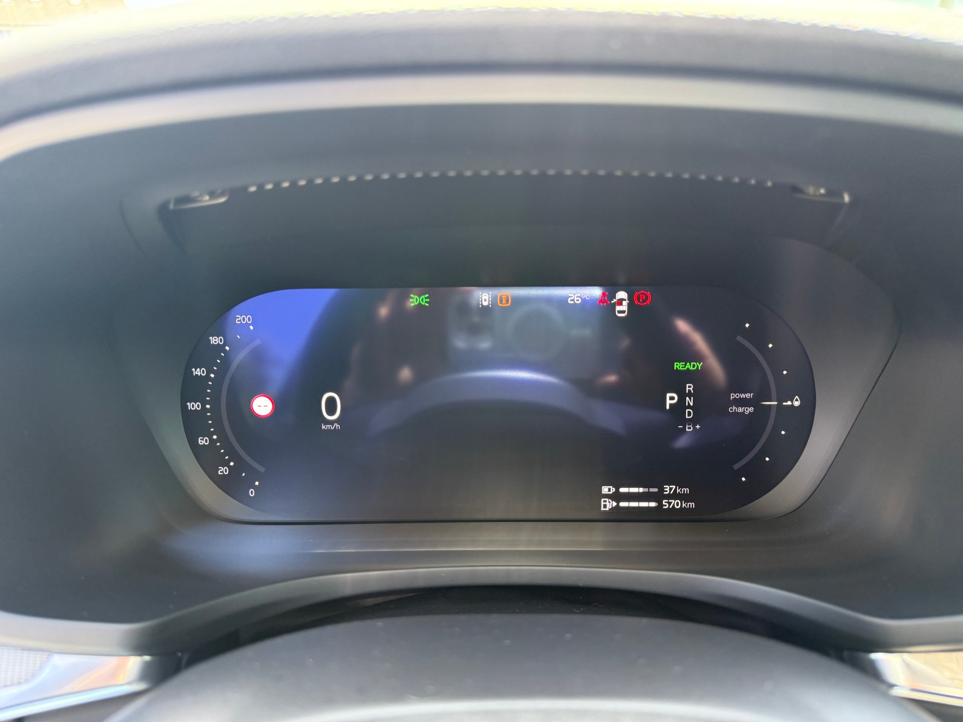 VOLVO V60 T6 eAWD Plug in Hybrid Plus Dark Geartronic-image-12