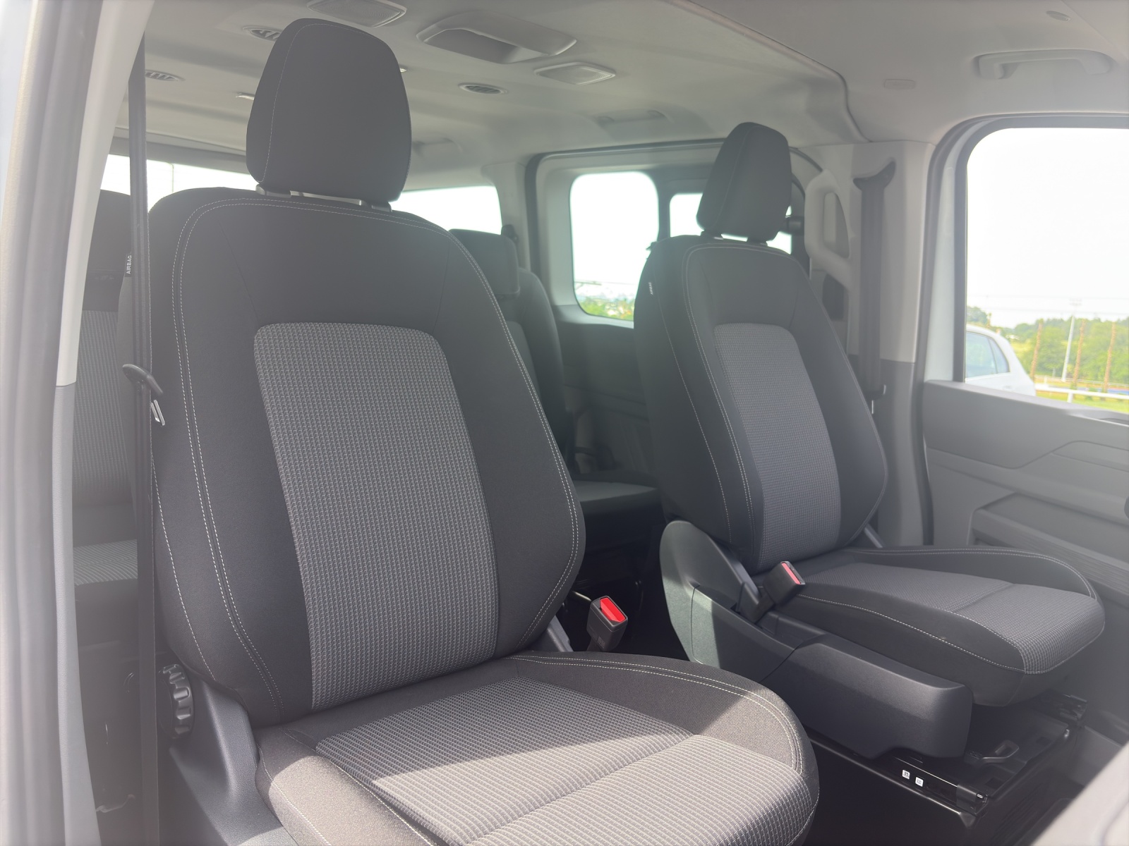 VW Caravelle 3100 2.0 TDI 150 Basis-image-8