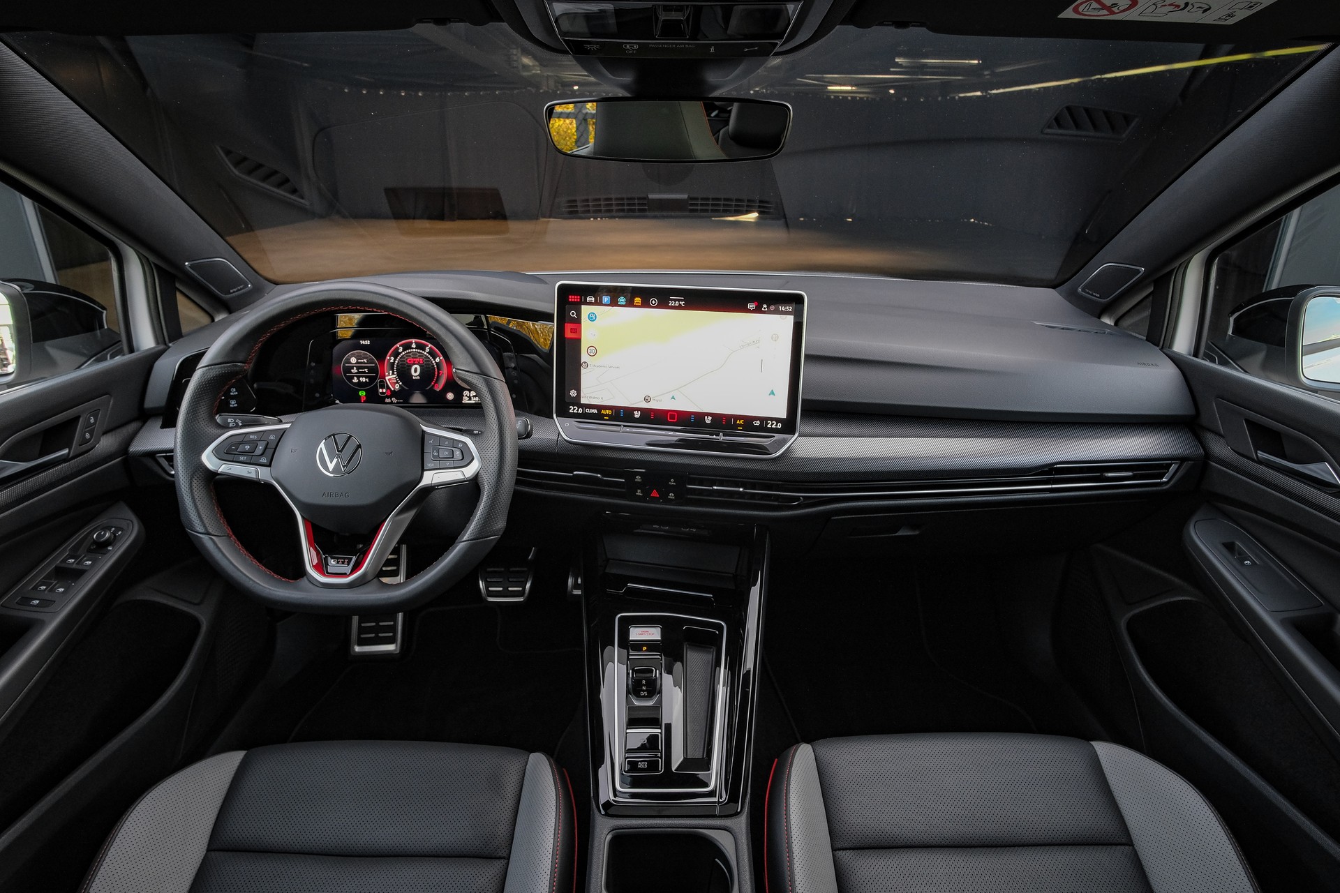 VW Golf 2.0 TSI GTI DSG *LEDERPAKET*-image-14