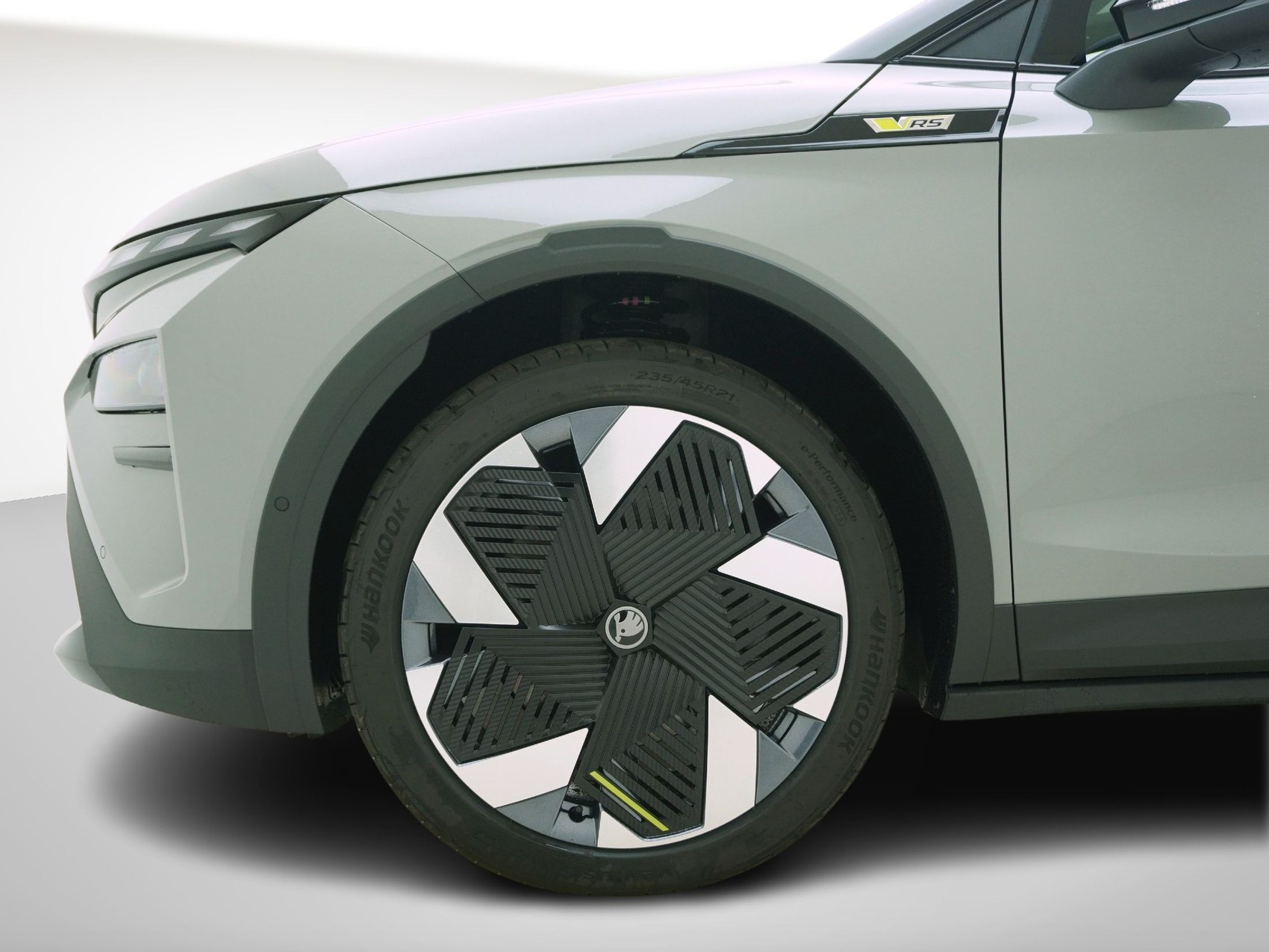 SKODA Elroq RS-MAXX 4x4-image-9