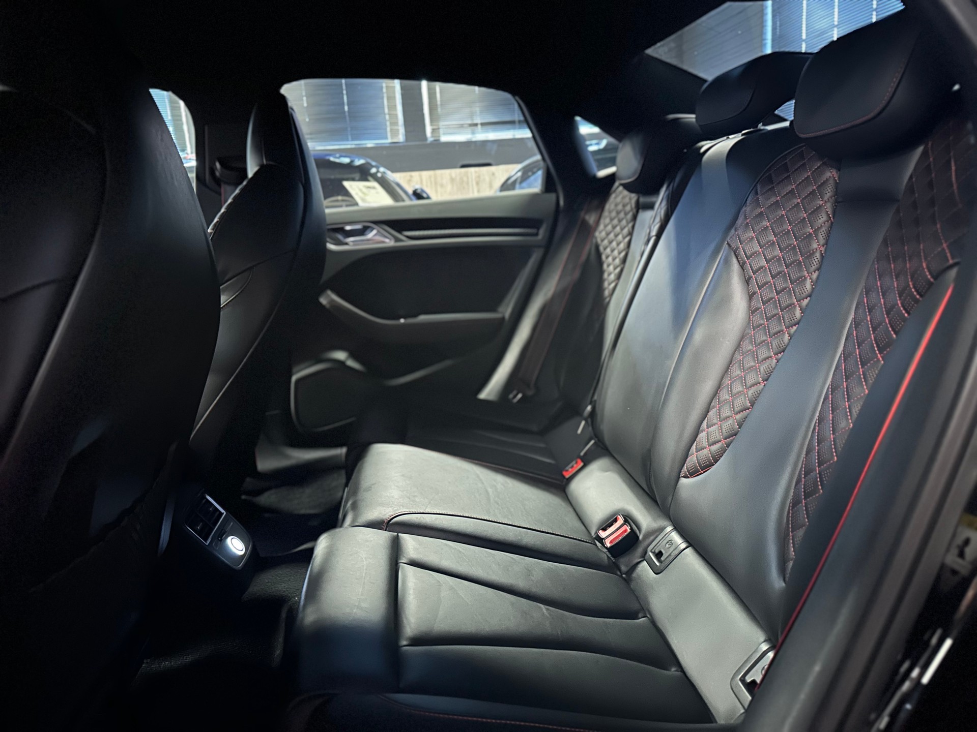 AUDI RS3 ABT Sedan quattro S-tronic / ** 470 PS - Frisch ab MFK & Service **-image-21