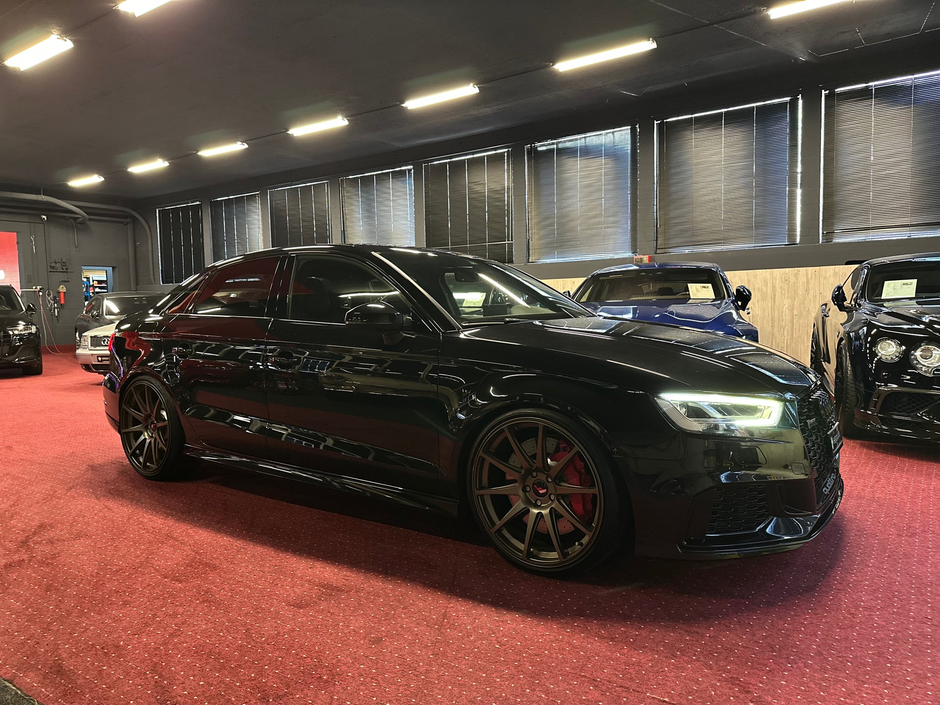 AUDI RS3 ABT Sedan quattro S-tronic / ** 470 PS - Frisch ab MFK & Service **-image-3