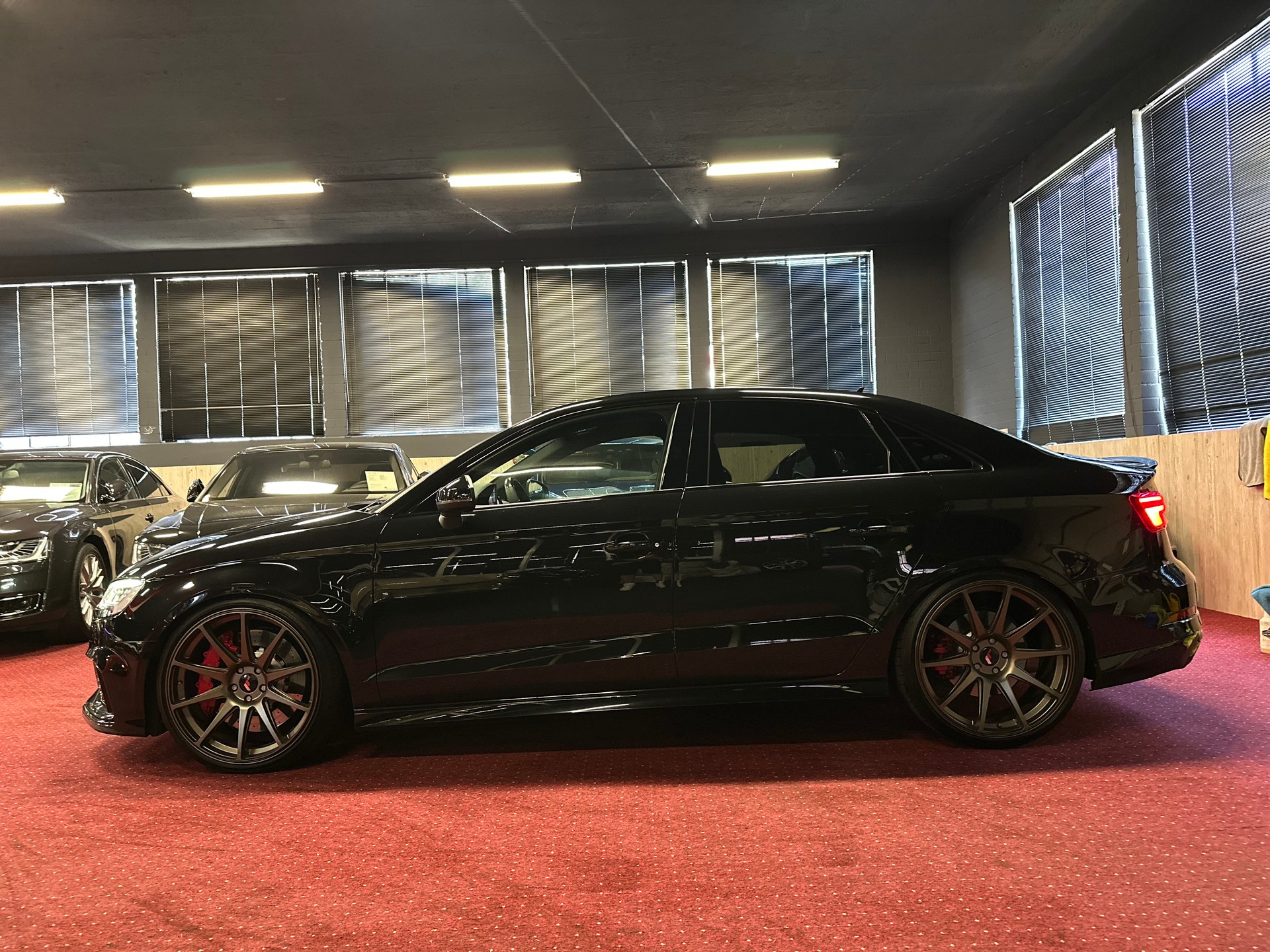 AUDI RS3 ABT Sedan quattro S-tronic / ** 470 PS - Frisch ab MFK & Service **-image-10