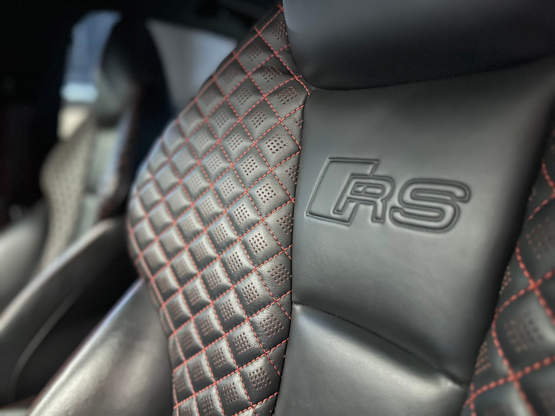AUDI RS3 ABT Sedan quattro S-tronic / ** 470 PS - Frisch ab MFK & Service **-image-20