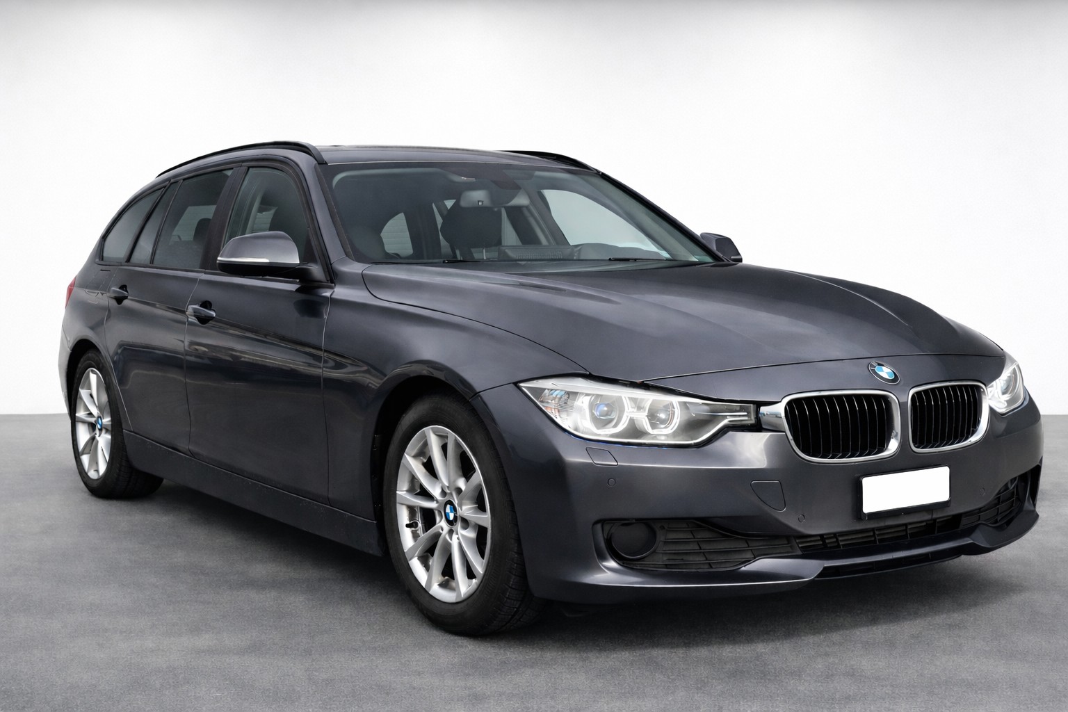 BMW 318d-image-0