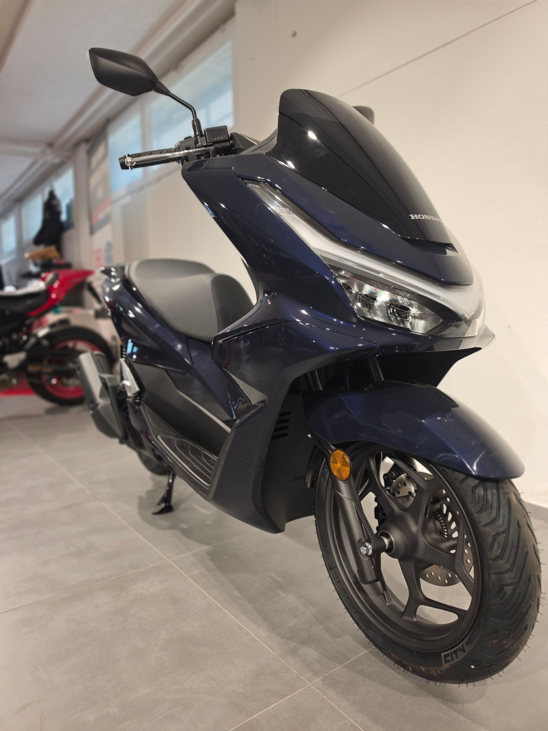 HONDA PCX 125 DX-showroom-element-3