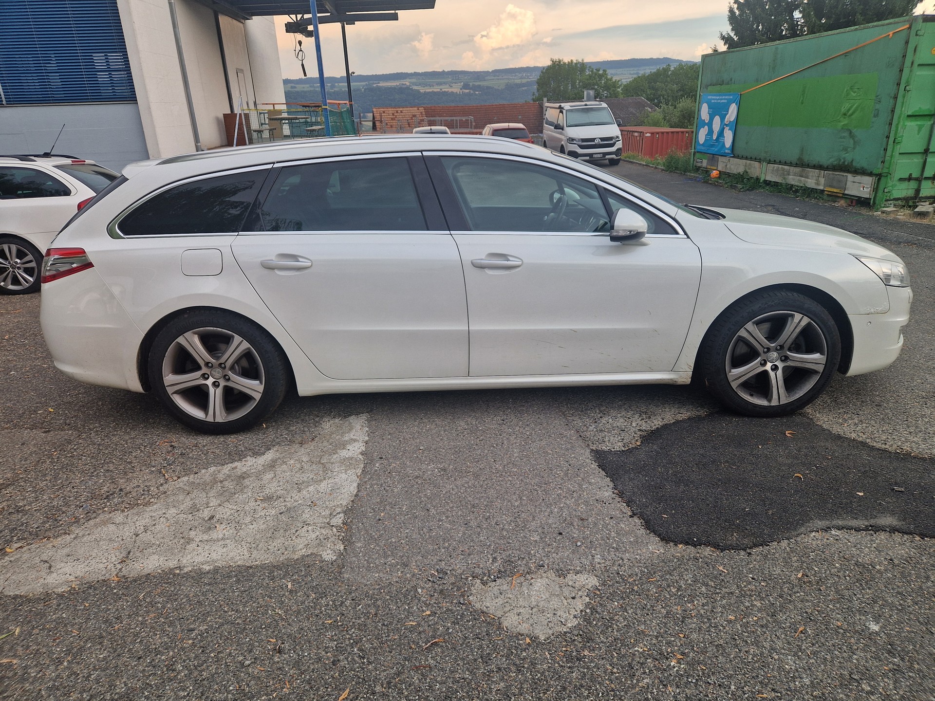 PEUGEOT 508 SW 2.2 HDI GT Automatic-image-4