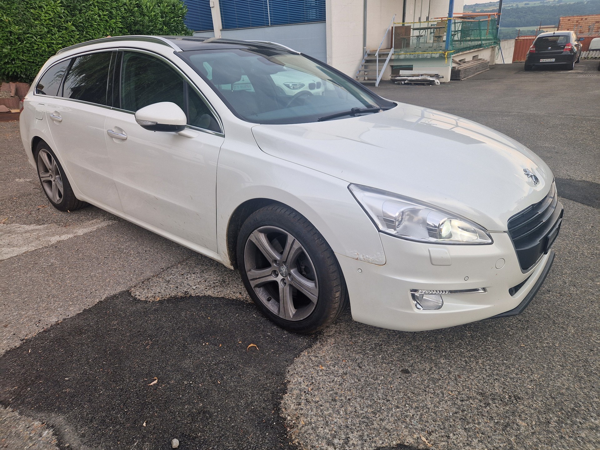 PEUGEOT 508 SW 2.2 HDI GT Automatic-image-2
