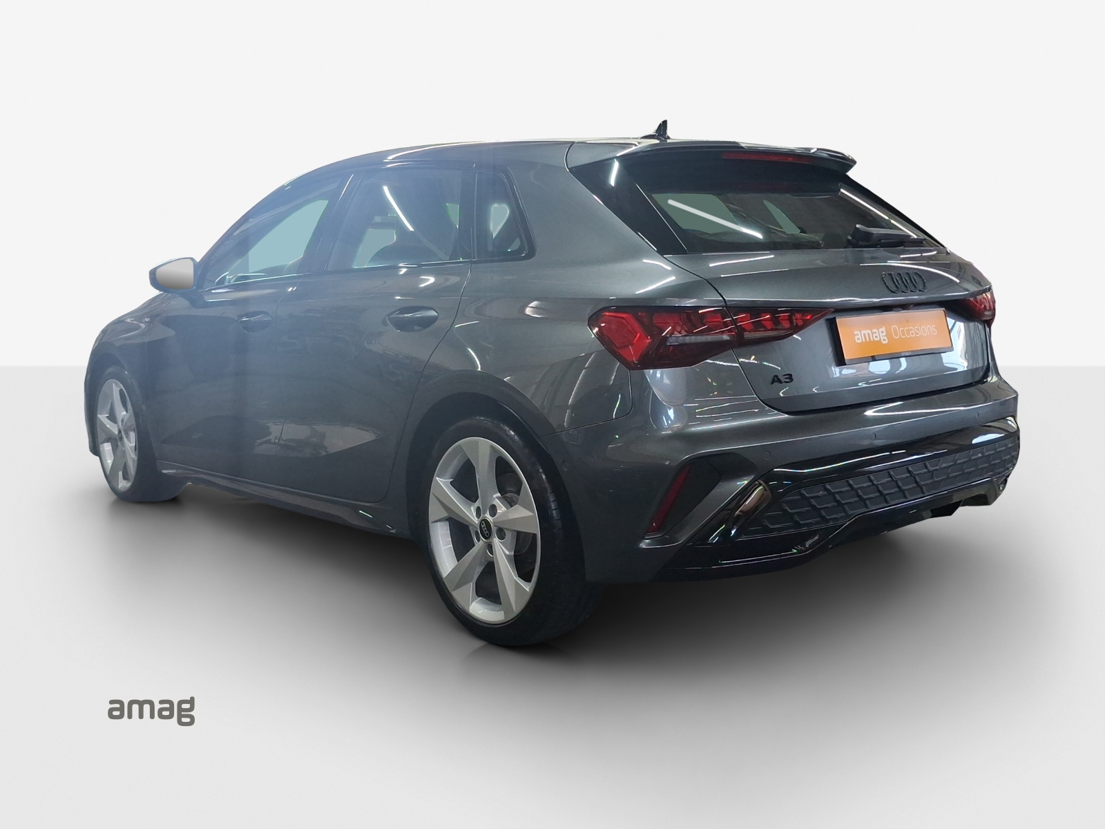 AUDI A3 Sportback TFSI 110 kW S line S tronic-image-18
