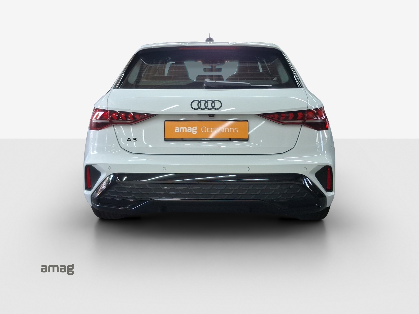 AUDI A3 Sportback TFSI 110 kW S line S tronic-image-3