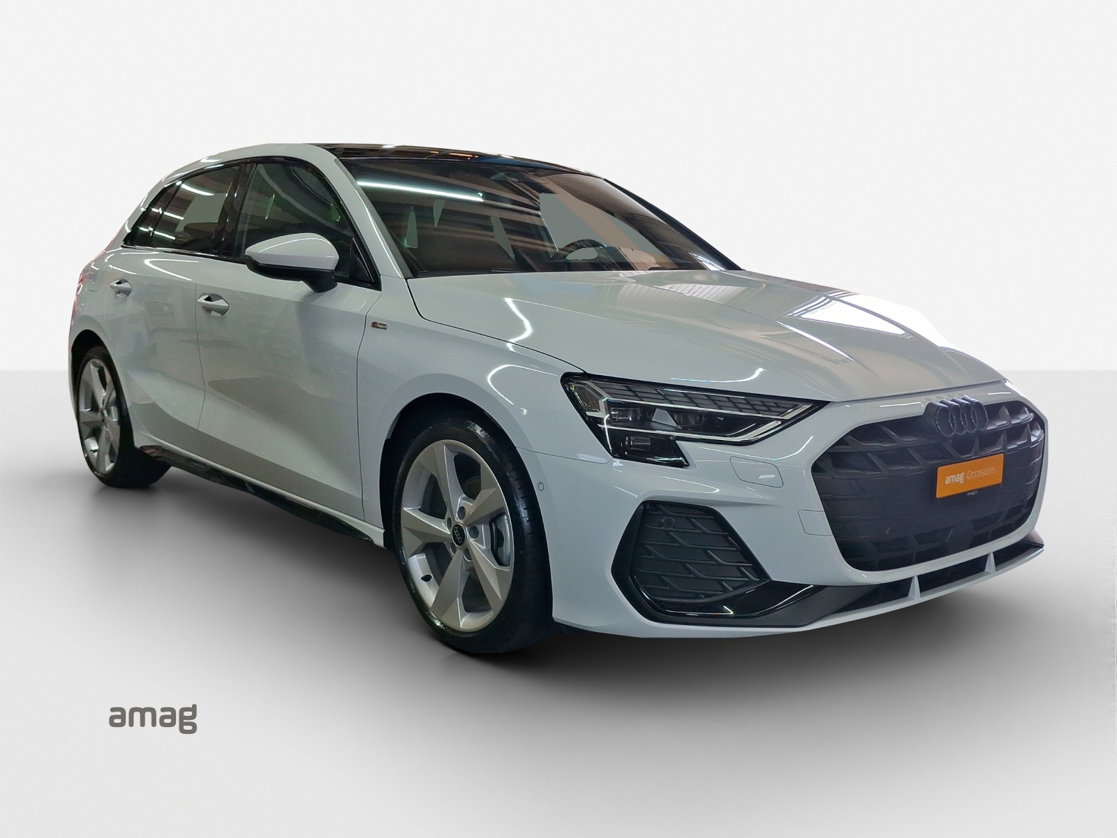 AUDI A3 Sportback TFSI 110 kW S line S tronic-image-6