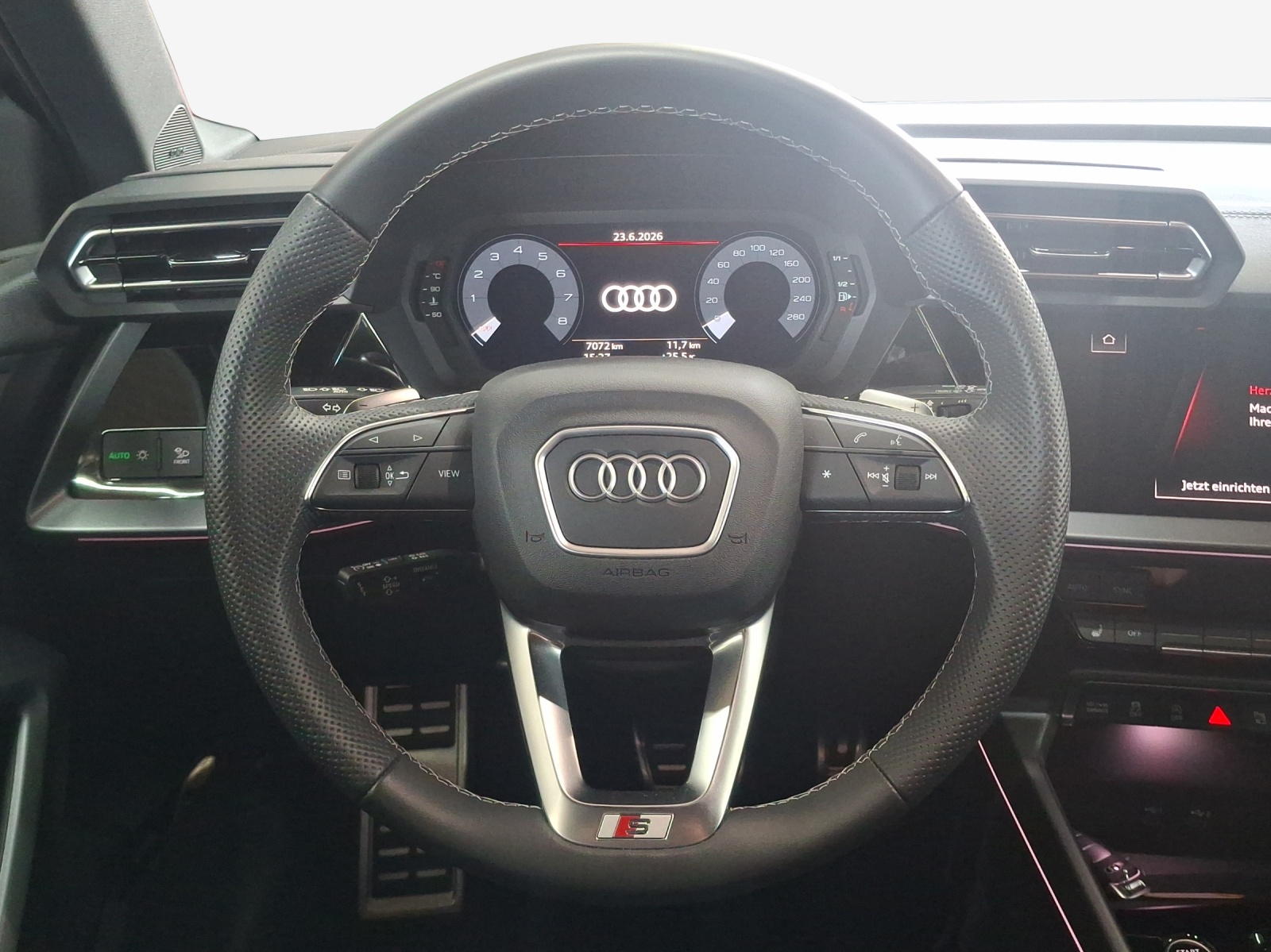 AUDI A3 Sportback TFSI 110 kW S line S tronic-image-24