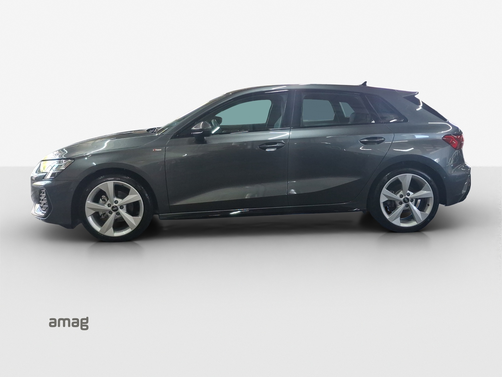 AUDI A3 Sportback TFSI 110 kW S line S tronic-image-17
