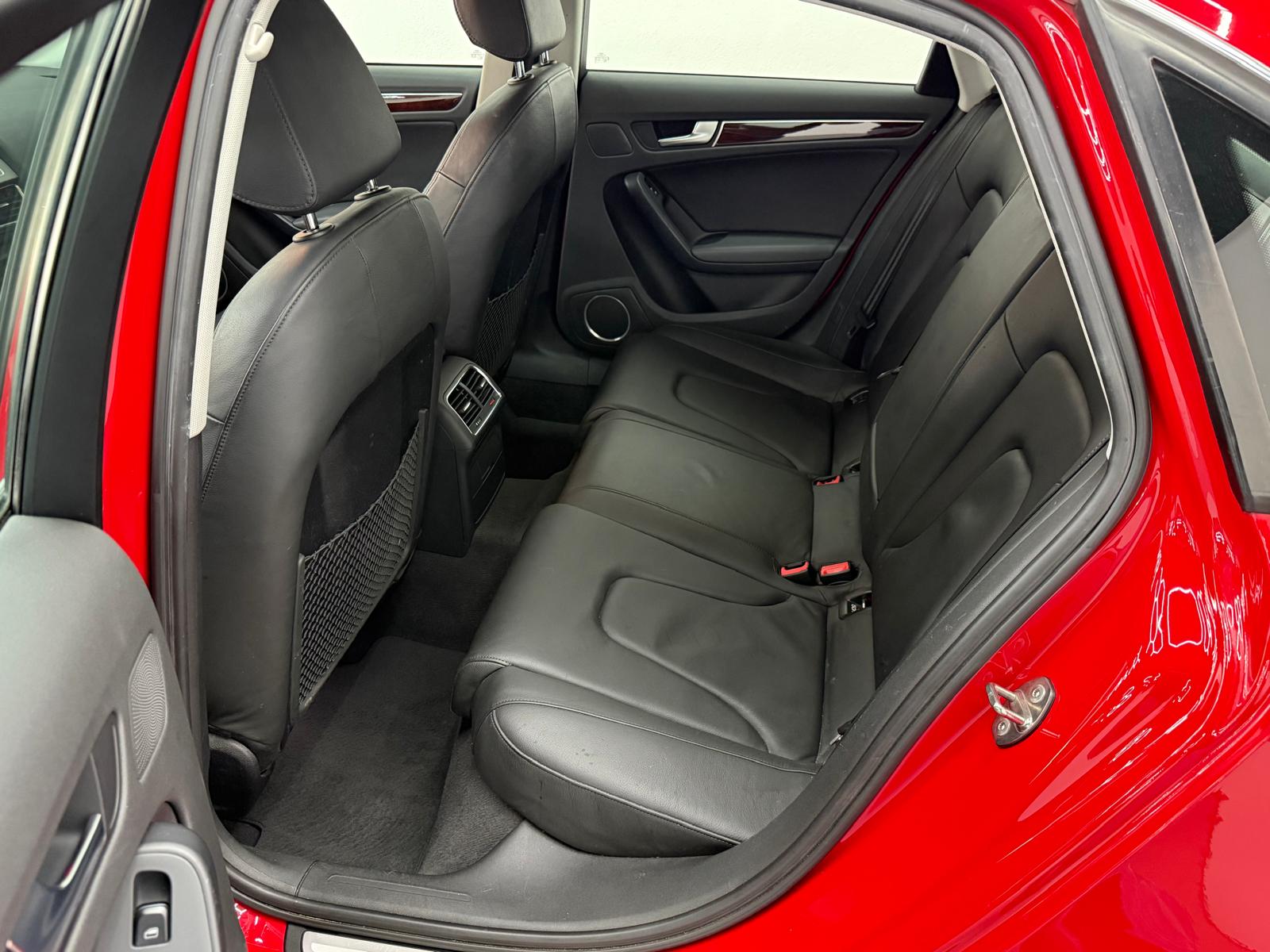 AUDI A4 Limousine 3.2 FSI quattro tiptronic-image-9