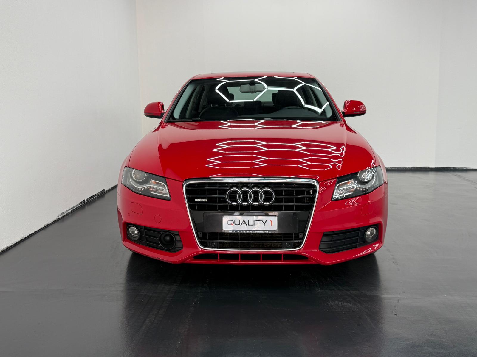 AUDI A4 Limousine 3.2 FSI quattro tiptronic-image-1