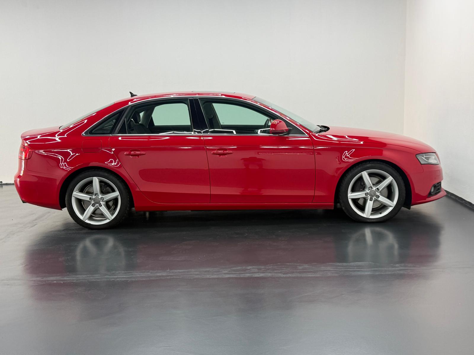 AUDI A4 Limousine 3.2 FSI quattro tiptronic-image-3