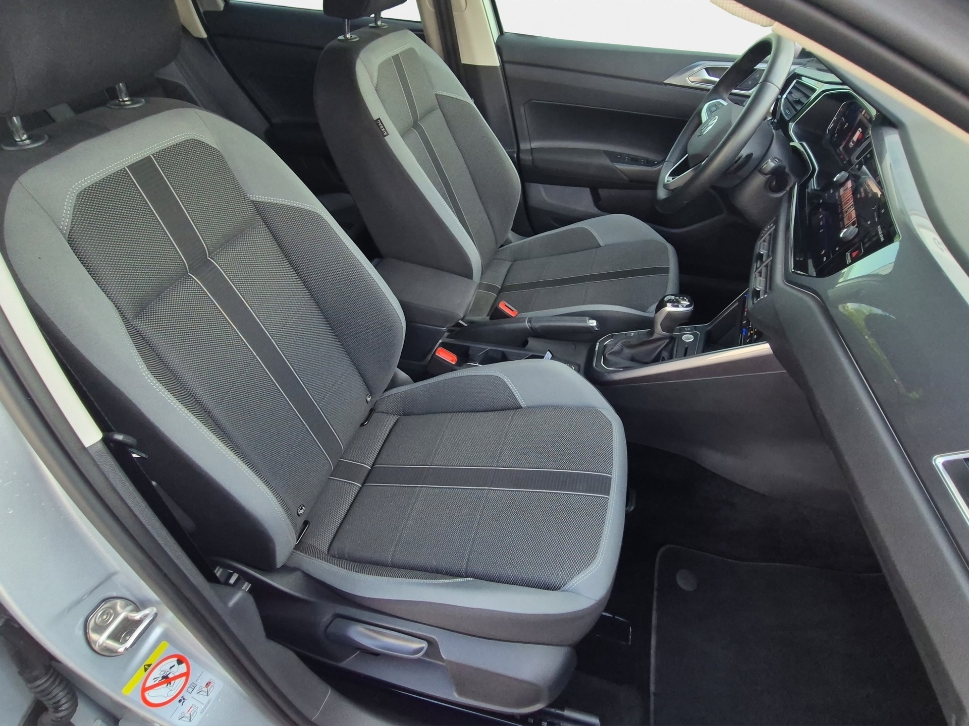 VW Polo 1.0 TSI Style DSG-image-16