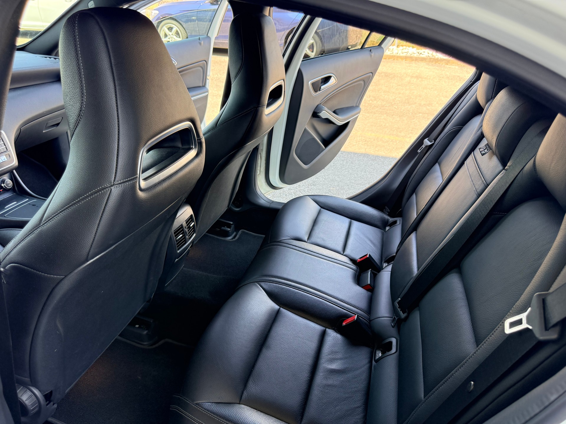 MERCEDES-BENZ A 250 Sport 4Matic 7G-DCT-image-10