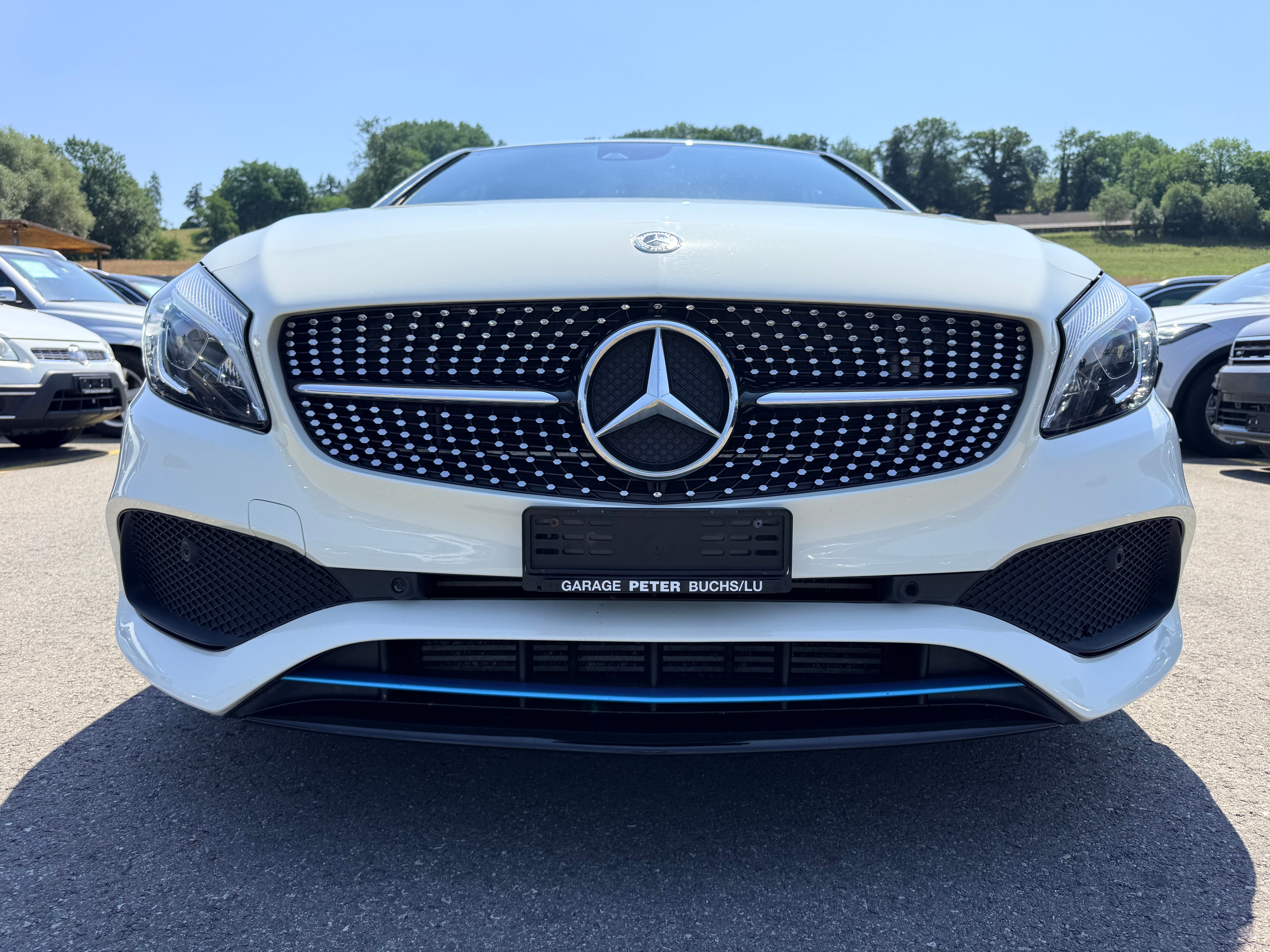 Car photo