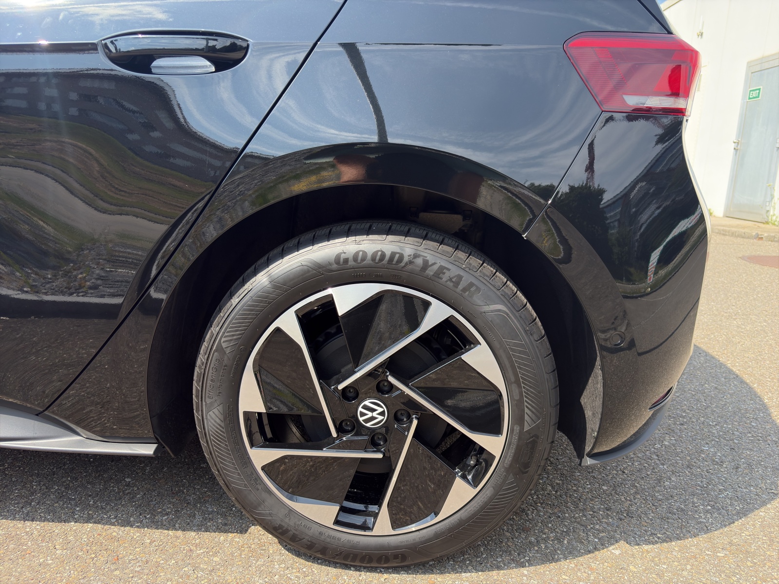 VW ID.3 Pro 52 kWh Pure Value-image-14