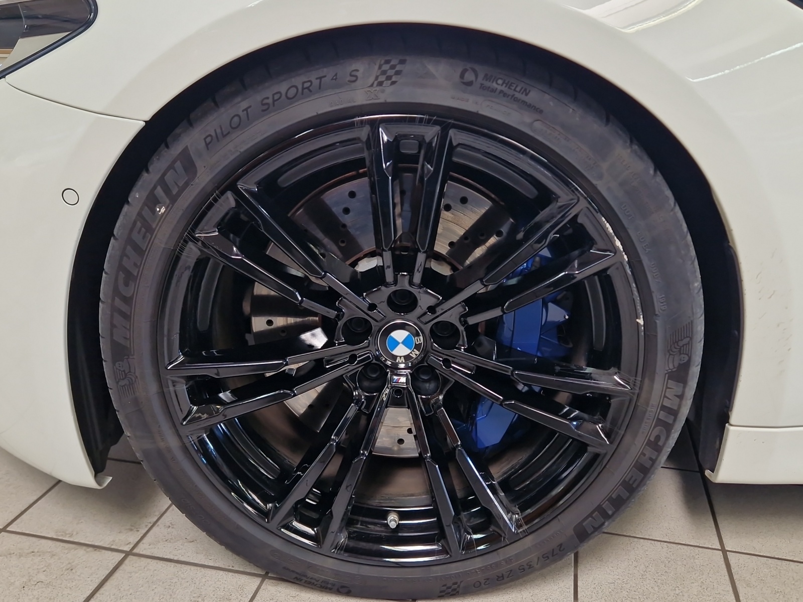 BMW 5er Reihe F90 M5 Competition xDrive-image-7