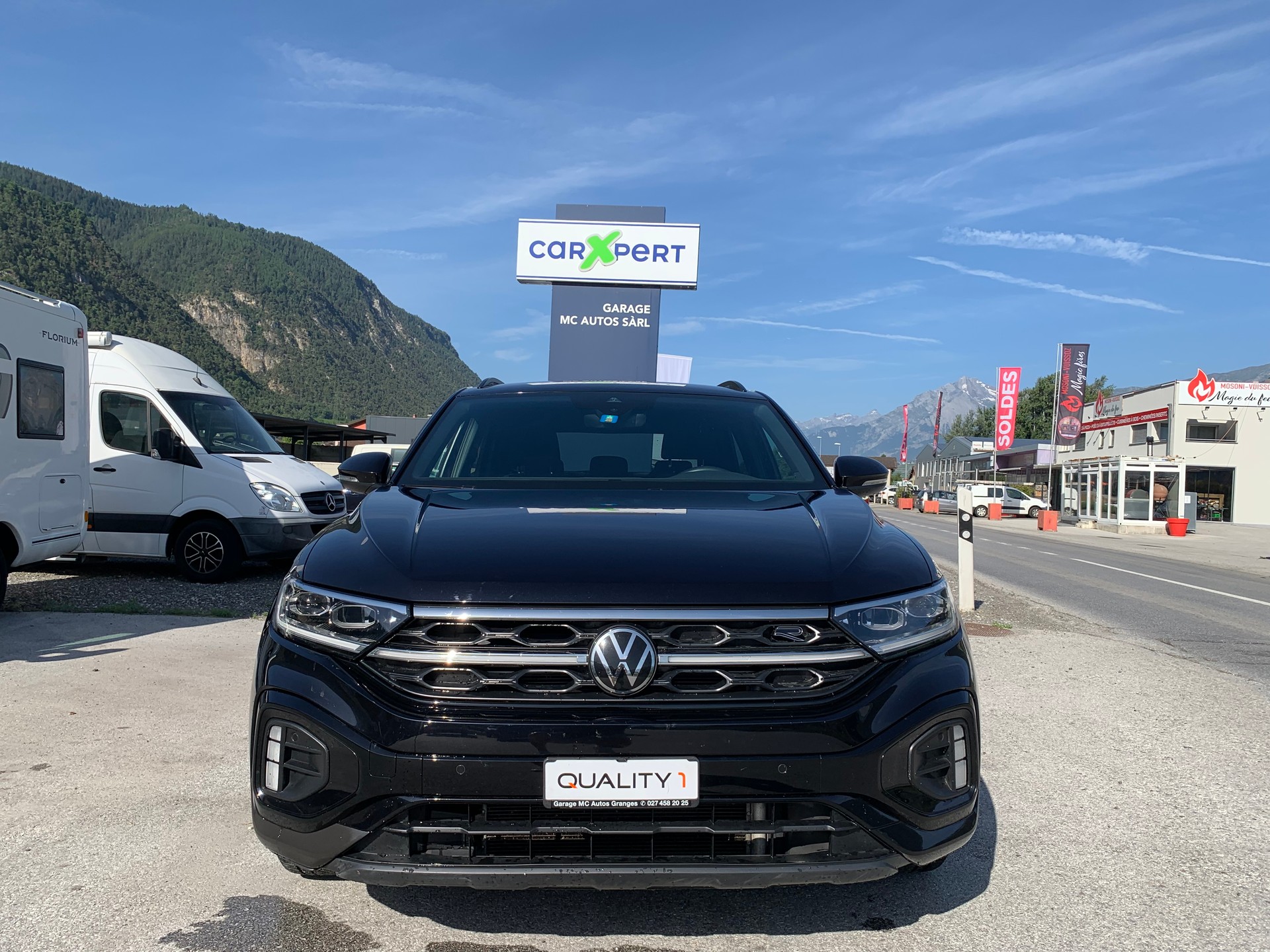 VW T-Roc 2.0 TSI R-Line DSG 4Motion-image-0