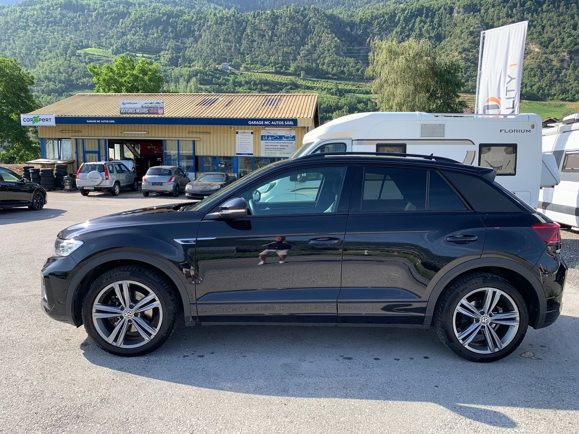 VW T-Roc 2.0 TSI R-Line DSG 4Motion-image-3