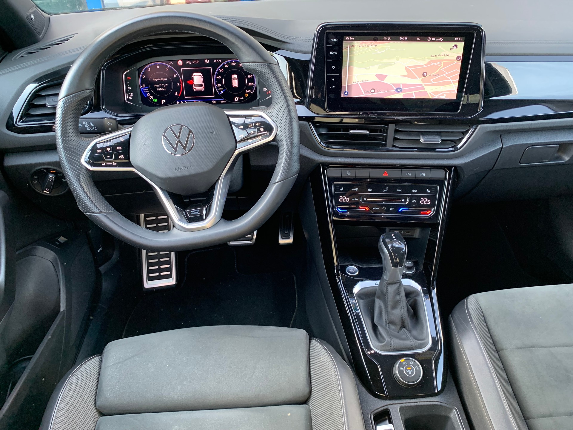 VW T-Roc 2.0 TSI R-Line DSG 4Motion-image-18