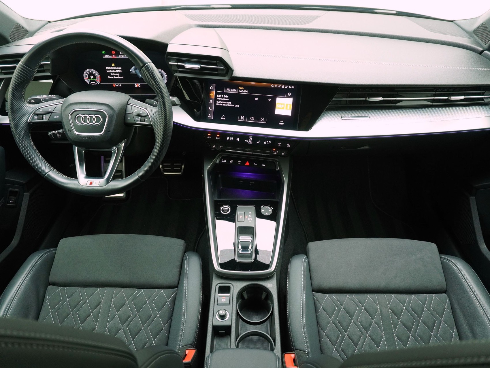 AUDI A3 Sportback 35 TFSI S Line S-Tronic-image-14