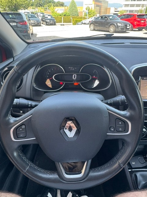 RENAULT Clio 0.9 12V Intens-image-11