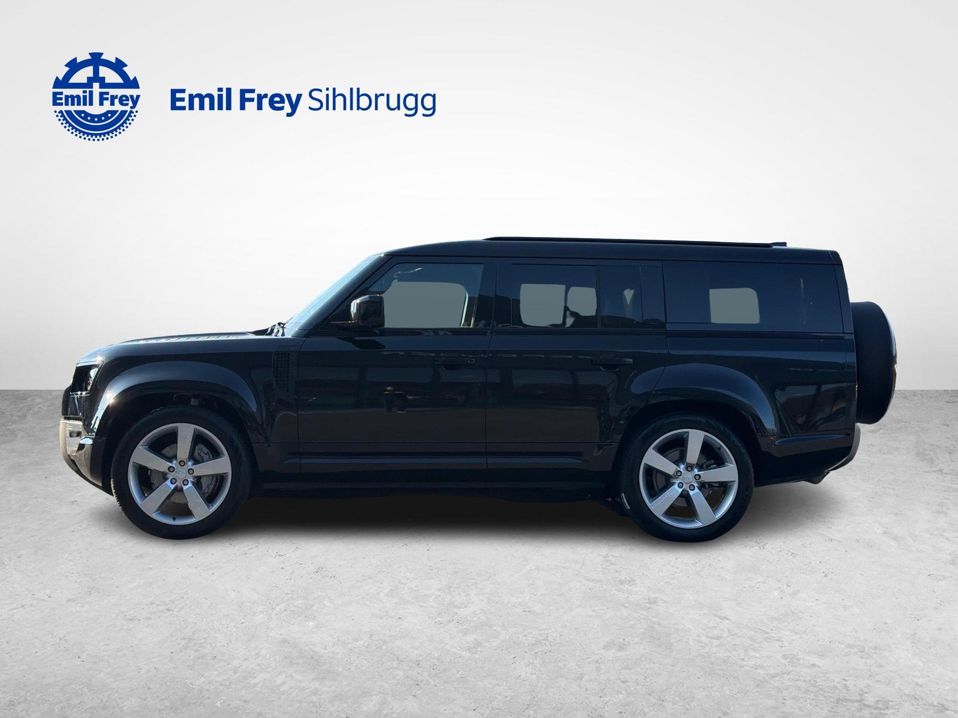 LAND ROVER Defender 130 3.0 D I6 300 X-Dynamic HSE-image-7
