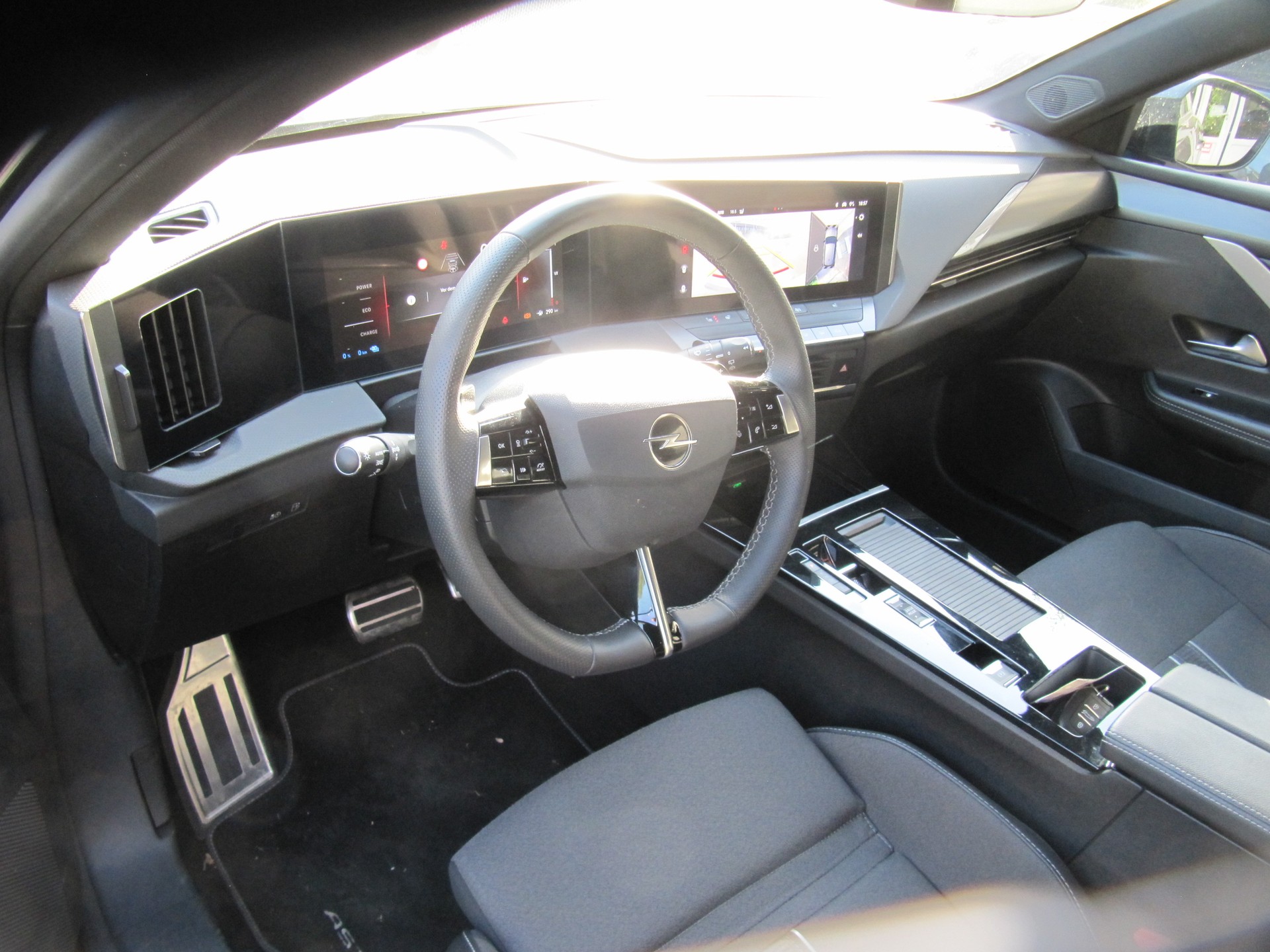 OPEL Astra Sports Tourer 1.6 PHEV Turbo Swiss Plus A-image-12