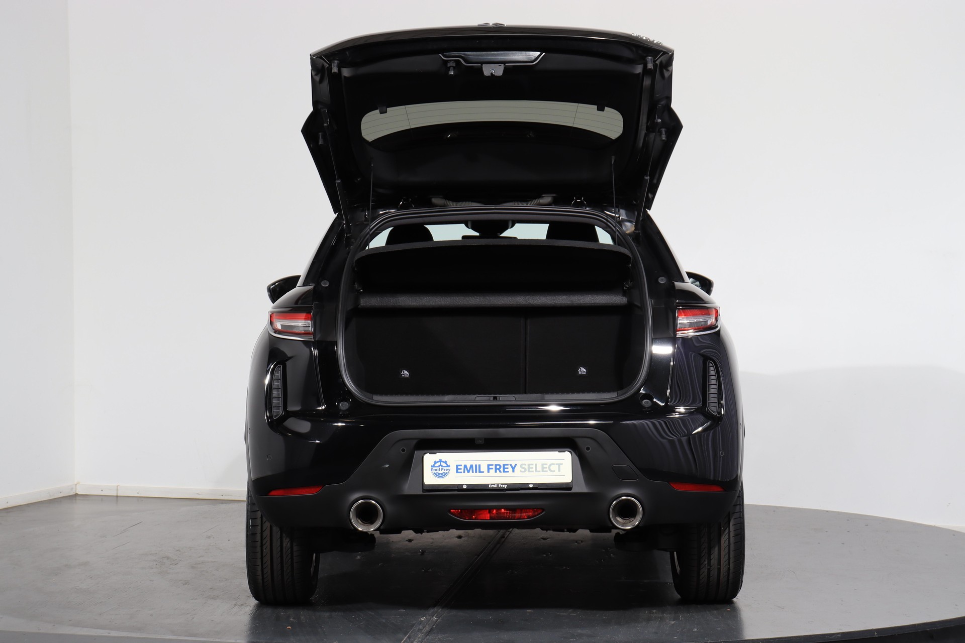 DS AUTOMOBILES 3 Crossback 1.2 PureTech 155 So Chic-image-3
