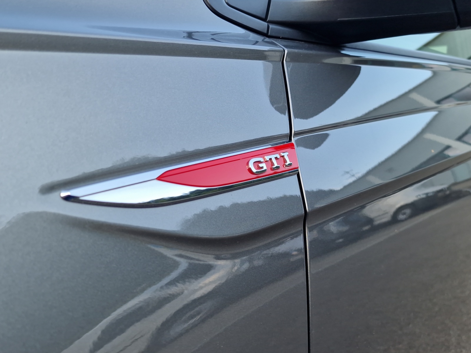 VW Polo 2.0 TSI GTI DSG-image-14
