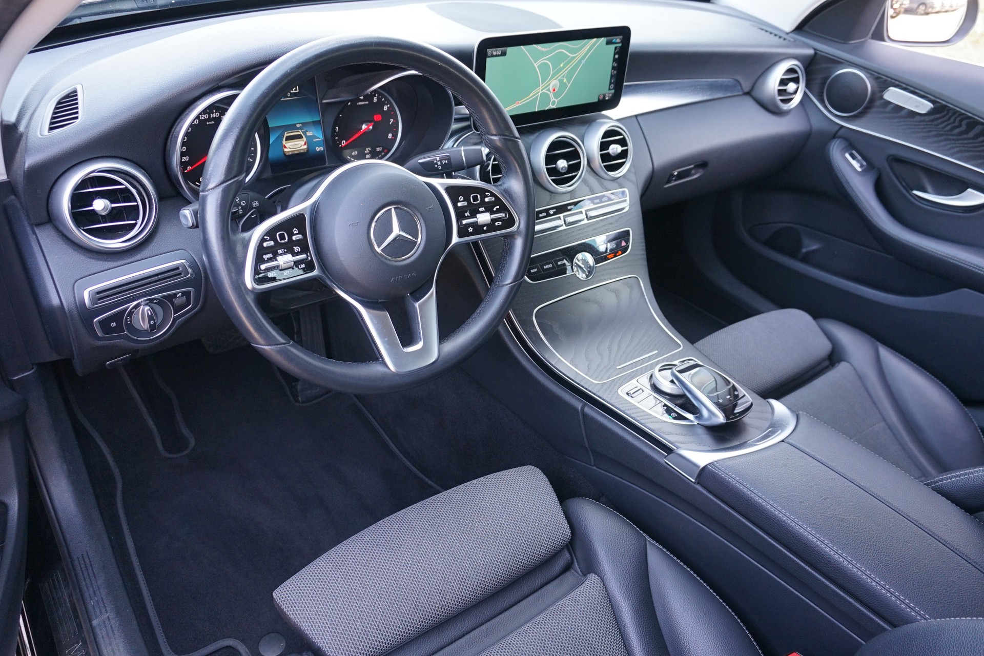 MERCEDES-BENZ C 180 T Avantgarde 156PS Automat Kombi mit AHK für 1,8t.!!-image-17