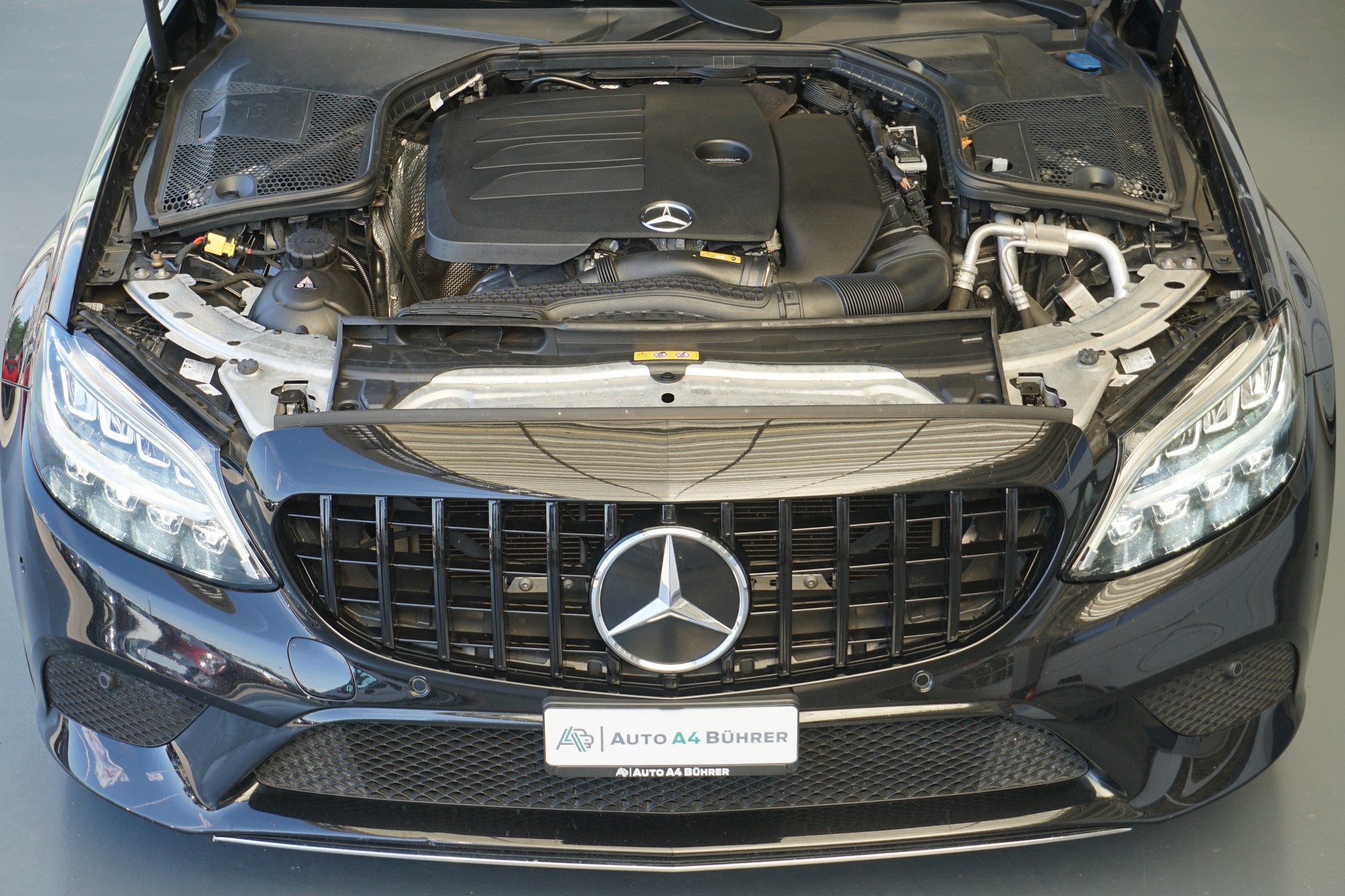 MERCEDES-BENZ C 180 T Avantgarde 156PS Automat Kombi mit AHK für 1,8t.!!-image-12