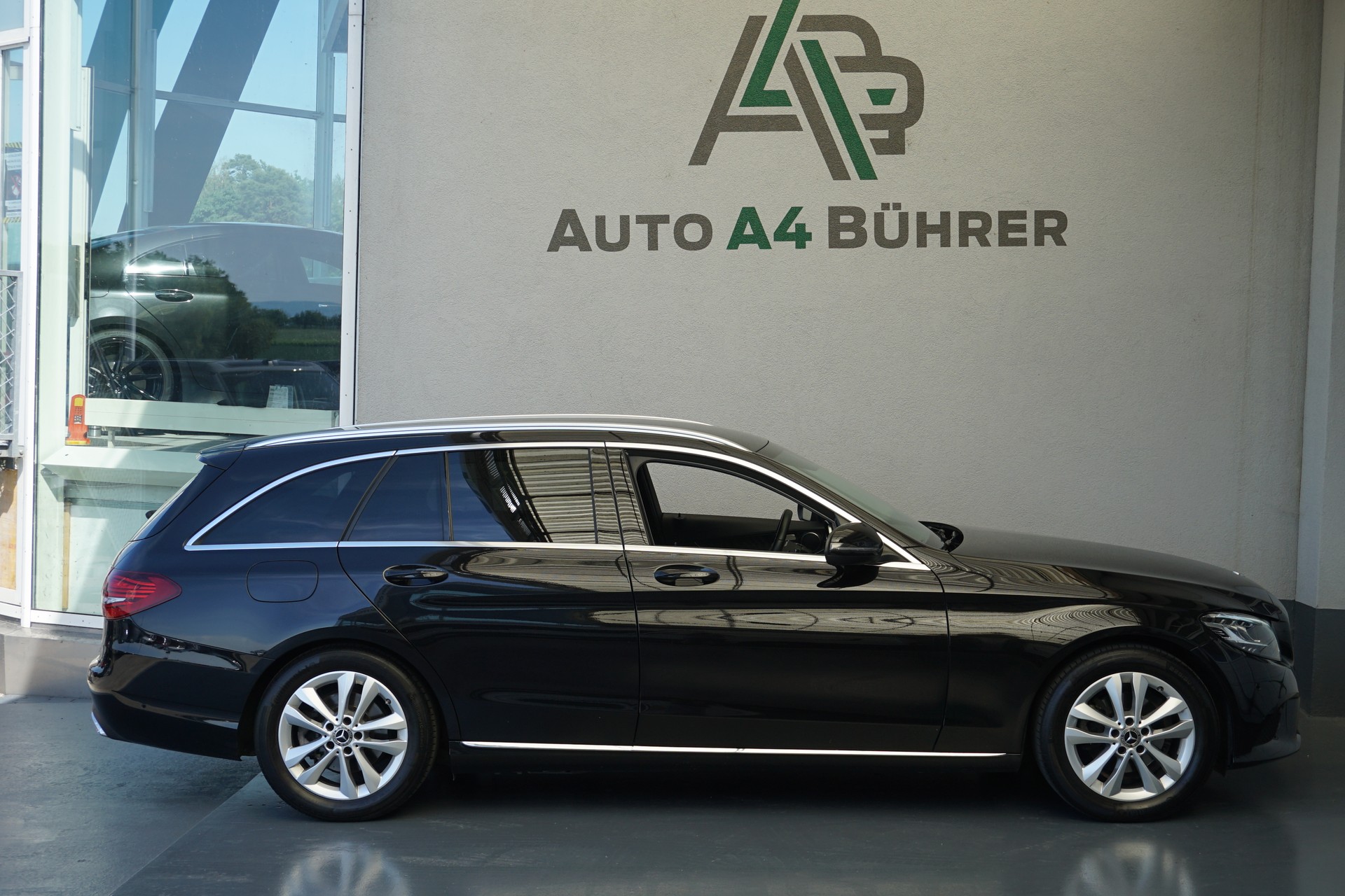 MERCEDES-BENZ C 180 T Avantgarde 156PS Automat Kombi mit AHK für 1,8t.!!-image-4