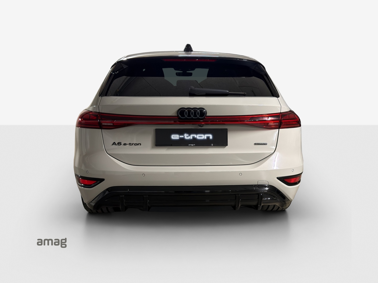 AUDI A6 Avant e-tron quattro-image-3