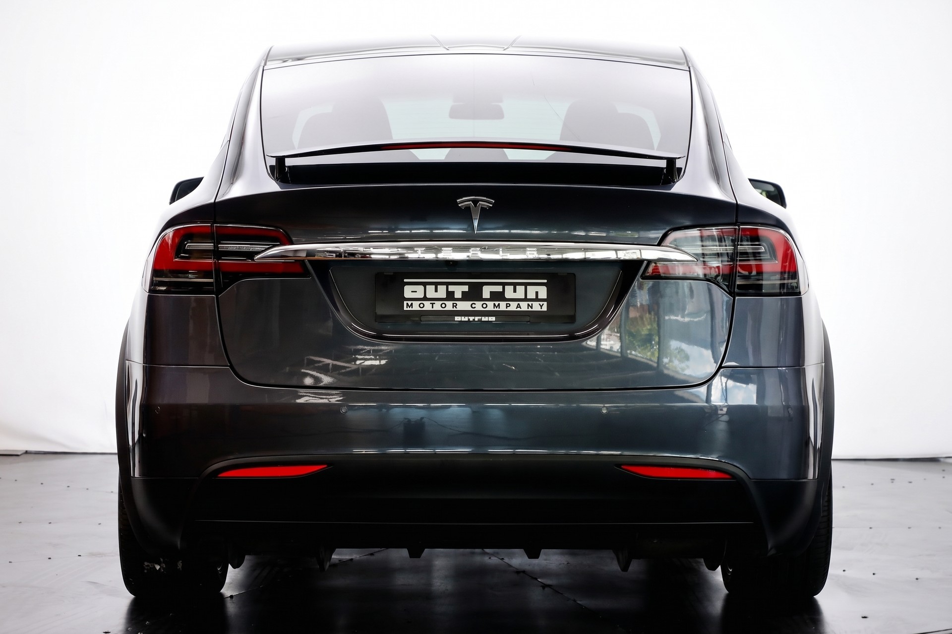 TESLA Model X 90 D-showroom-element-2